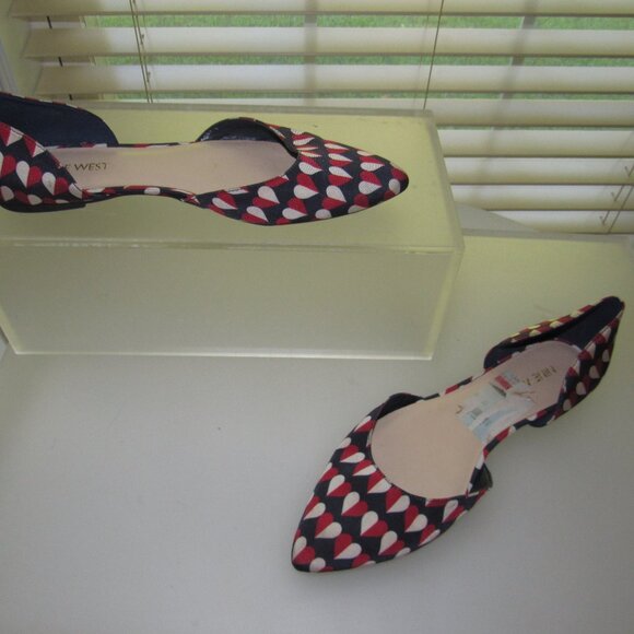 Nine West Starship Pointed Toe D’Orsay Flats – Heart Print Textile – Size 7M - Picture 2 of 8